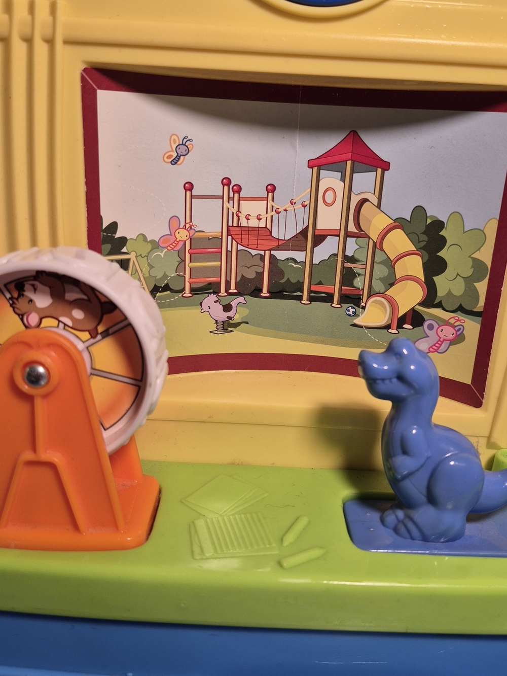 Fisher-Price Little People Musical School - Picture 4 of 9